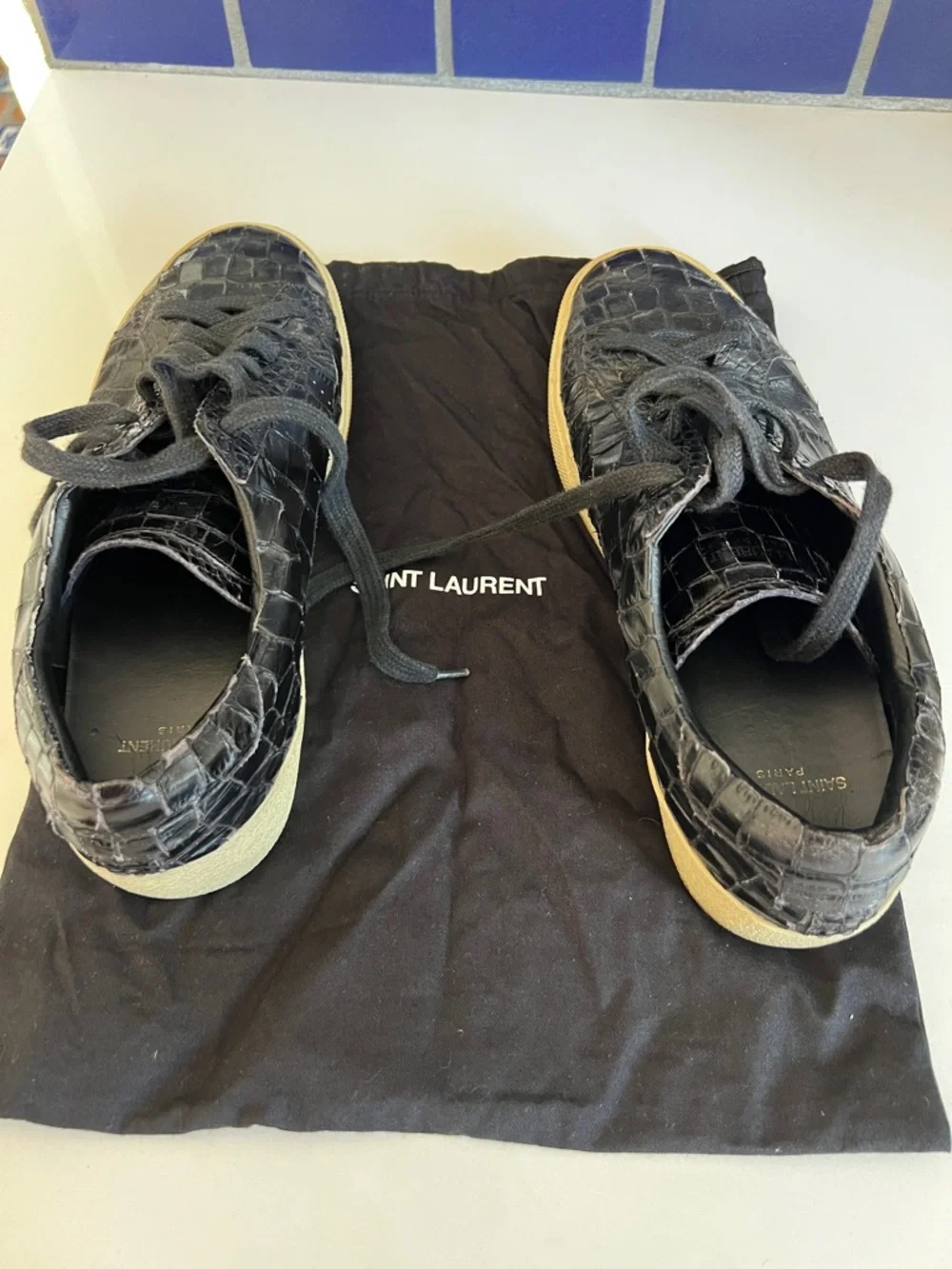 Saint Laurent Black Croc-Embossed Leather Lace-Up Sneakers with Gum Sole - Picture 5 of 7